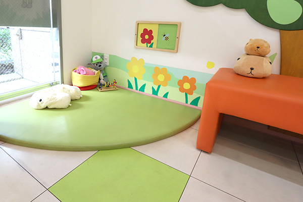 待合・キッズコーナー